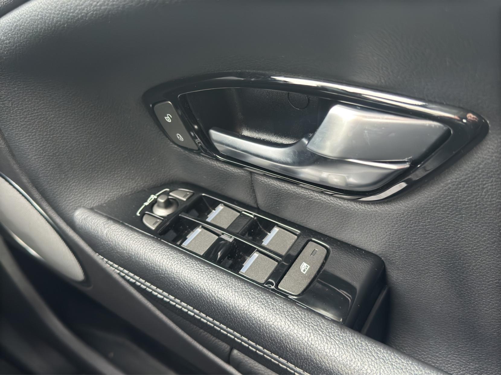 Land Rover Range Rover Evoque 2.0 eD4 SE Tech SUV 5dr Diesel Manual FWD Euro 6 (s/s) (150 ps)