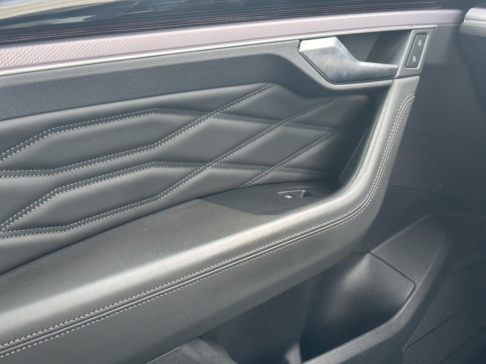 Volkswagen Touareg 3.0 TSI V6 14.3kWh R SUV 5dr Petrol Plug-in Hybrid Tiptronic 4Motion Euro 6 (s/s) (462 ps)