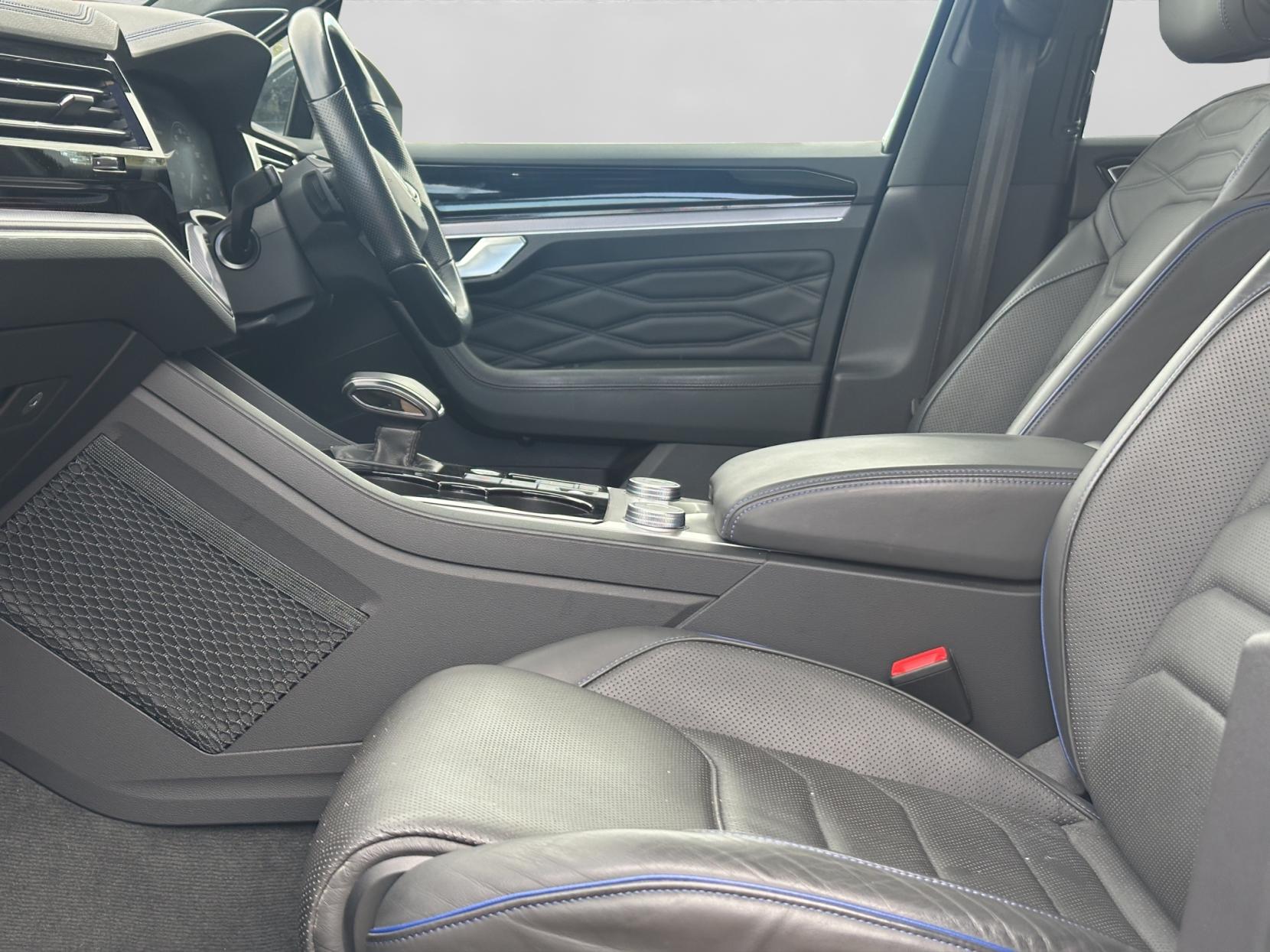 Volkswagen Touareg 3.0 TSI V6 14.3kWh R SUV 5dr Petrol Plug-in Hybrid Tiptronic 4Motion Euro 6 (s/s) (462 ps)