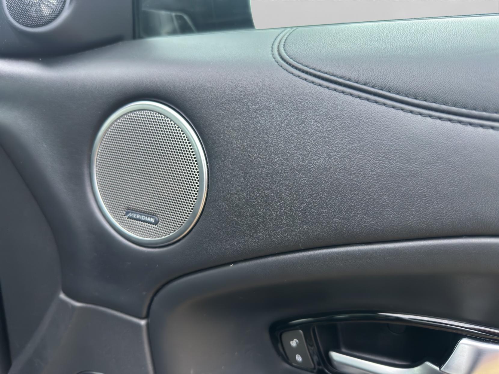 Land Rover Range Rover Evoque 2.0 SD4 Autobiography SUV 5dr Diesel Auto 4WD Euro 6 (s/s) (240 ps)