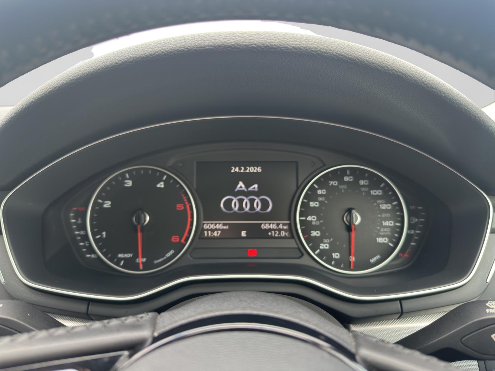 Audi A4 Avant 2.0 TDI ultra Sport Estate 5dr Diesel Manual Euro 6 (s/s) (190 ps)