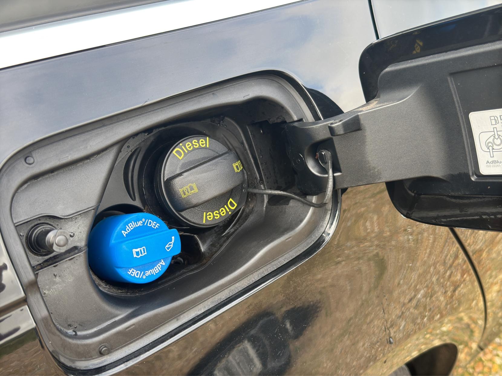 Audi A4 Avant 2.0 TDI ultra Sport Estate 5dr Diesel Manual Euro 6 (s/s) (190 ps)