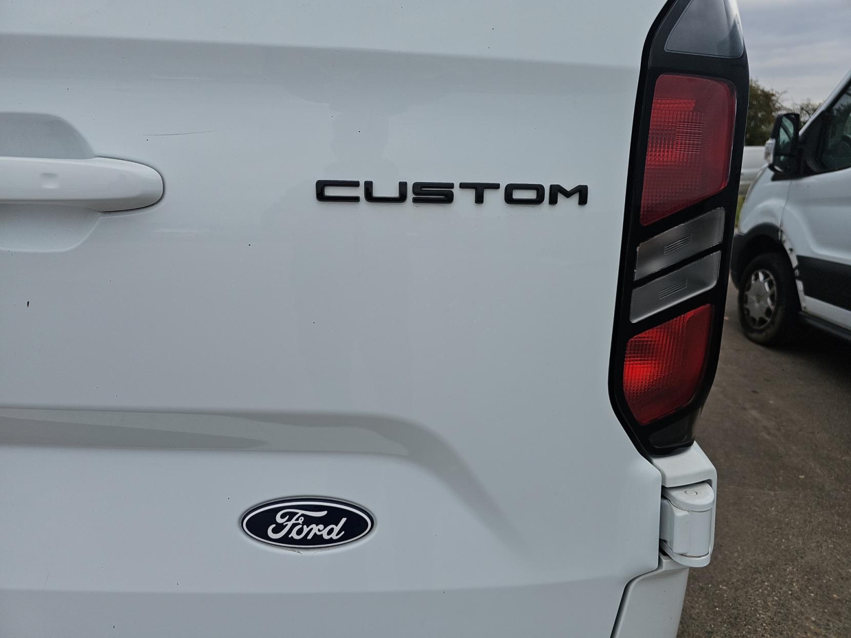 Ford Transit Custom 2.0 300 EcoBlue Limited Panel Van 5dr Diesel Manual L1 H1 Euro 6 (s/s) (136 ps)
