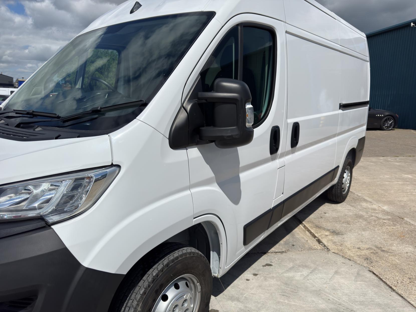 Vauxhall Movano 2.2 CDTi 3500 BiTurbo Dynamic Panel Van 5dr Diesel Manual FWD L2 H2 Euro 6 (s/s) (140 ps)