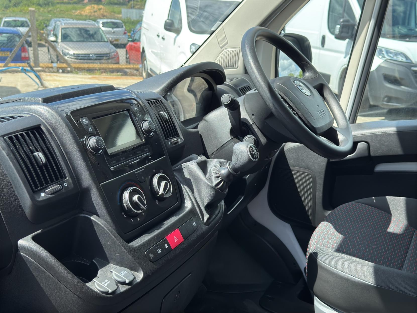 Vauxhall Movano 2.2 CDTi 3500 BiTurbo Dynamic Panel Van 5dr Diesel Manual FWD L2 H2 Euro 6 (s/s) (140 ps)