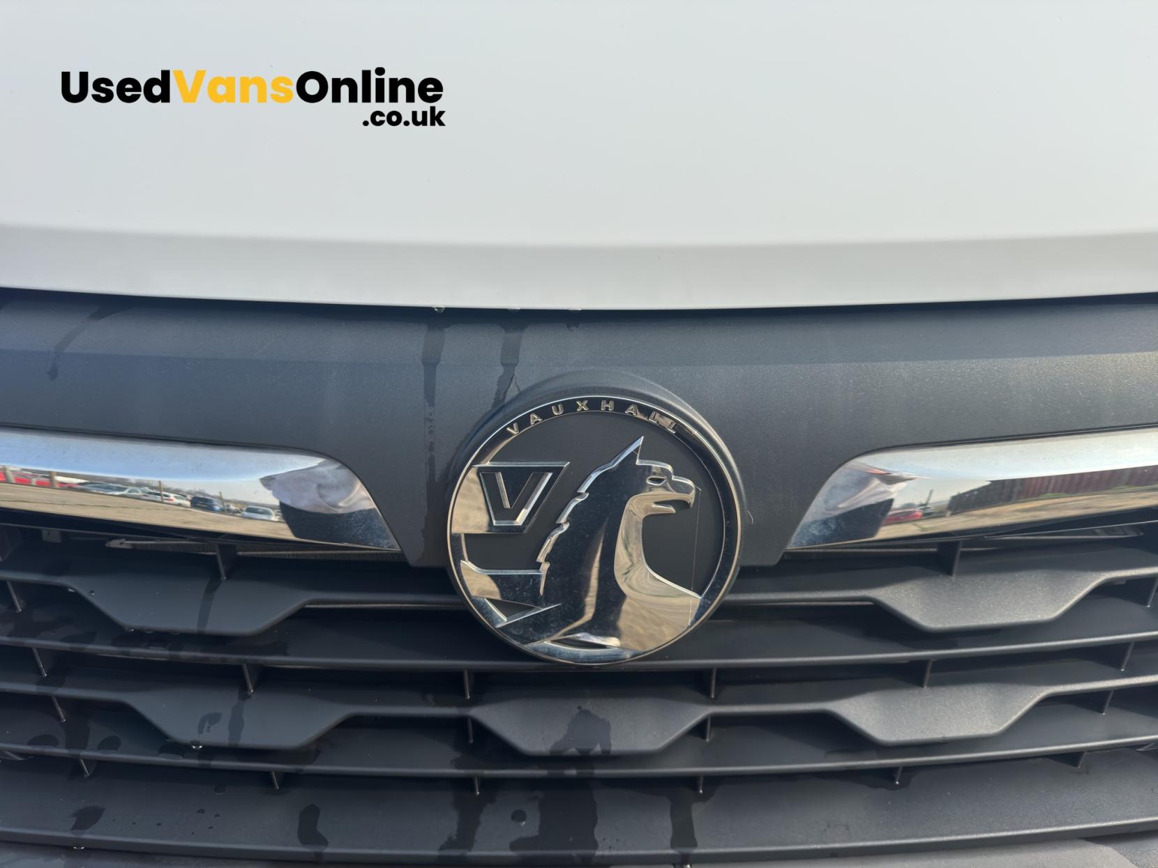 Vauxhall Movano 2.2 CDTi 3500 BiTurbo Dynamic Panel Van 5dr Diesel Manual FWD L2 H2 Euro 6 (s/s) (140 ps)