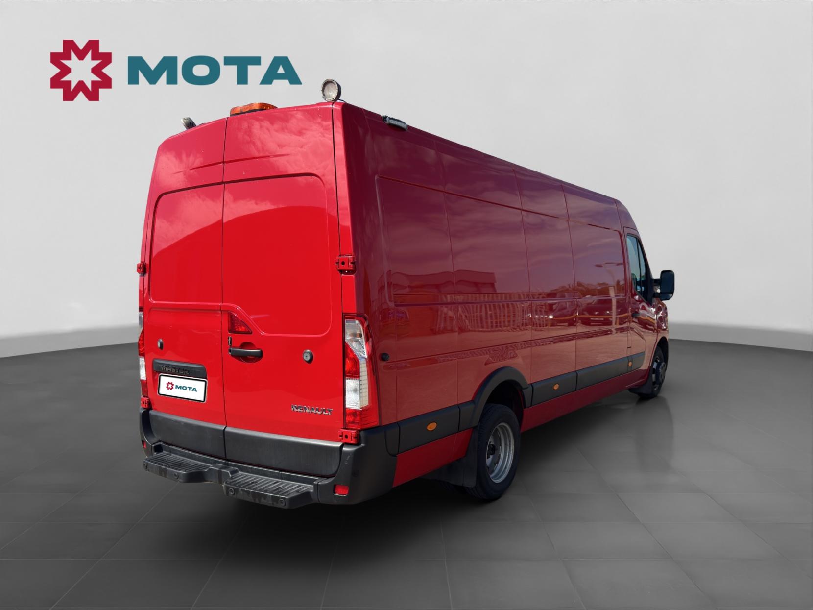 Renault Master 2.3 dCi ENERGY 35 Business Long Overhang Panel Van 4dr Diesel Manual RWD LWB Medium Roof Euro 6 (s/s) (TRW) (145 bhp)