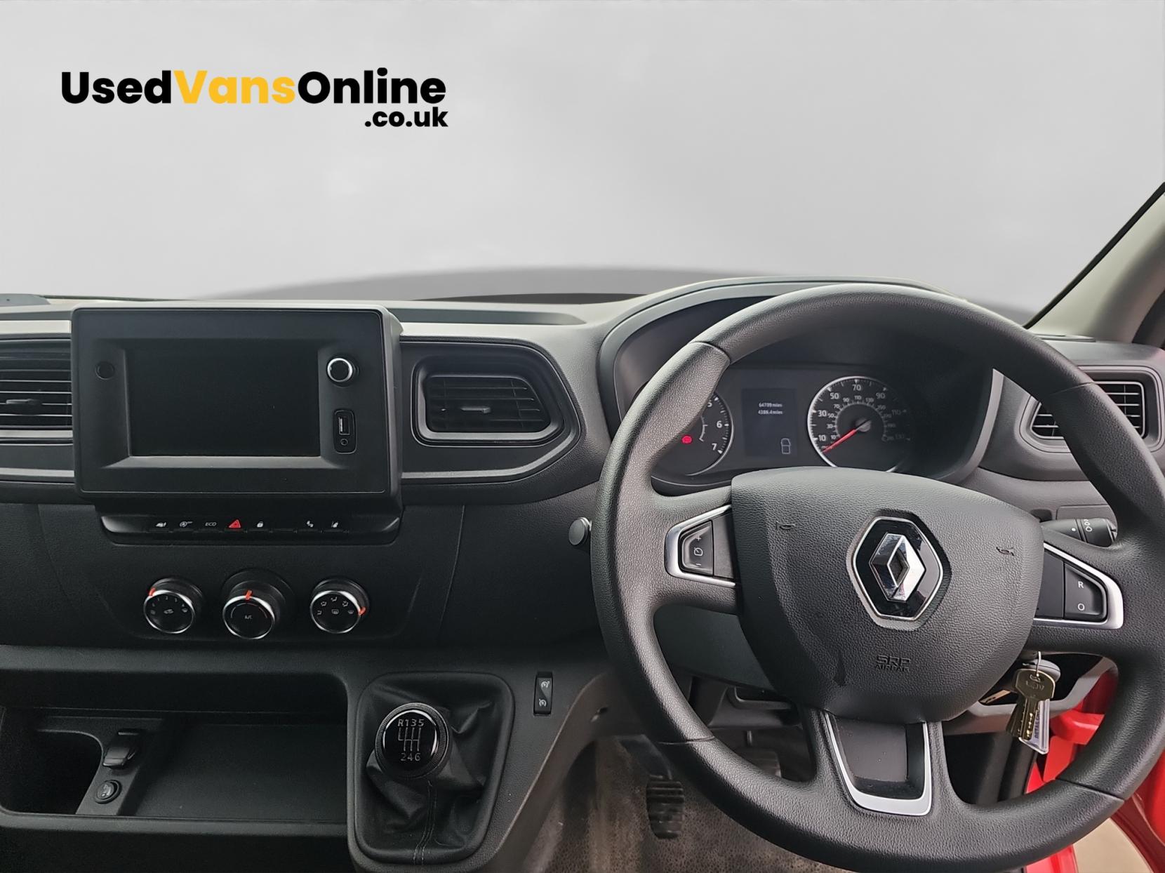 Renault Master 2.3 dCi ENERGY 35 Business Long Overhang Panel Van 4dr Diesel Manual RWD LWB Medium Roof Euro 6 (s/s) (TRW) (145 bhp)