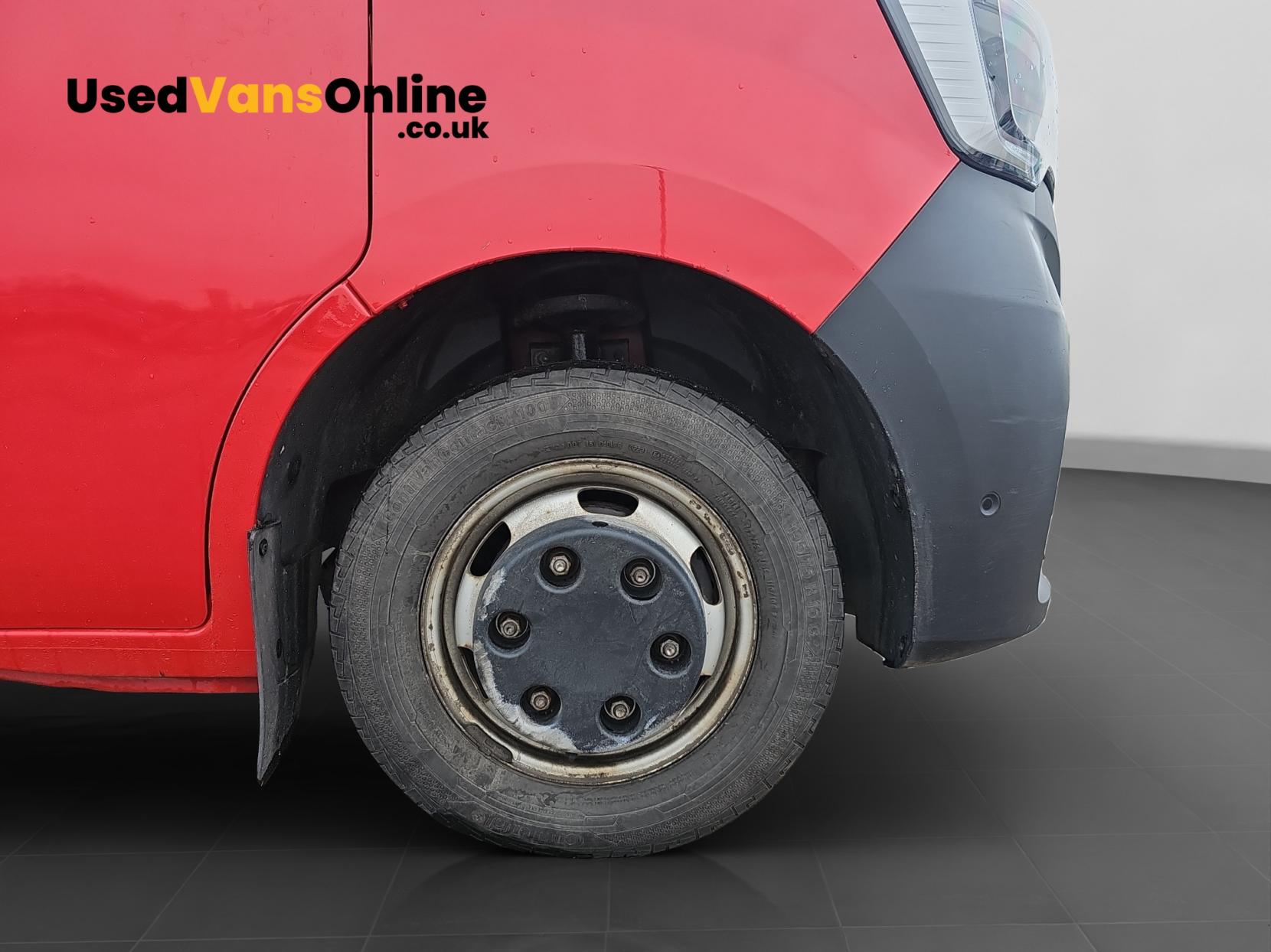Renault Master 2.3 dCi ENERGY 35 Business Long Overhang Panel Van 4dr Diesel Manual RWD LWB Medium Roof Euro 6 (s/s) (TRW) (145 bhp)