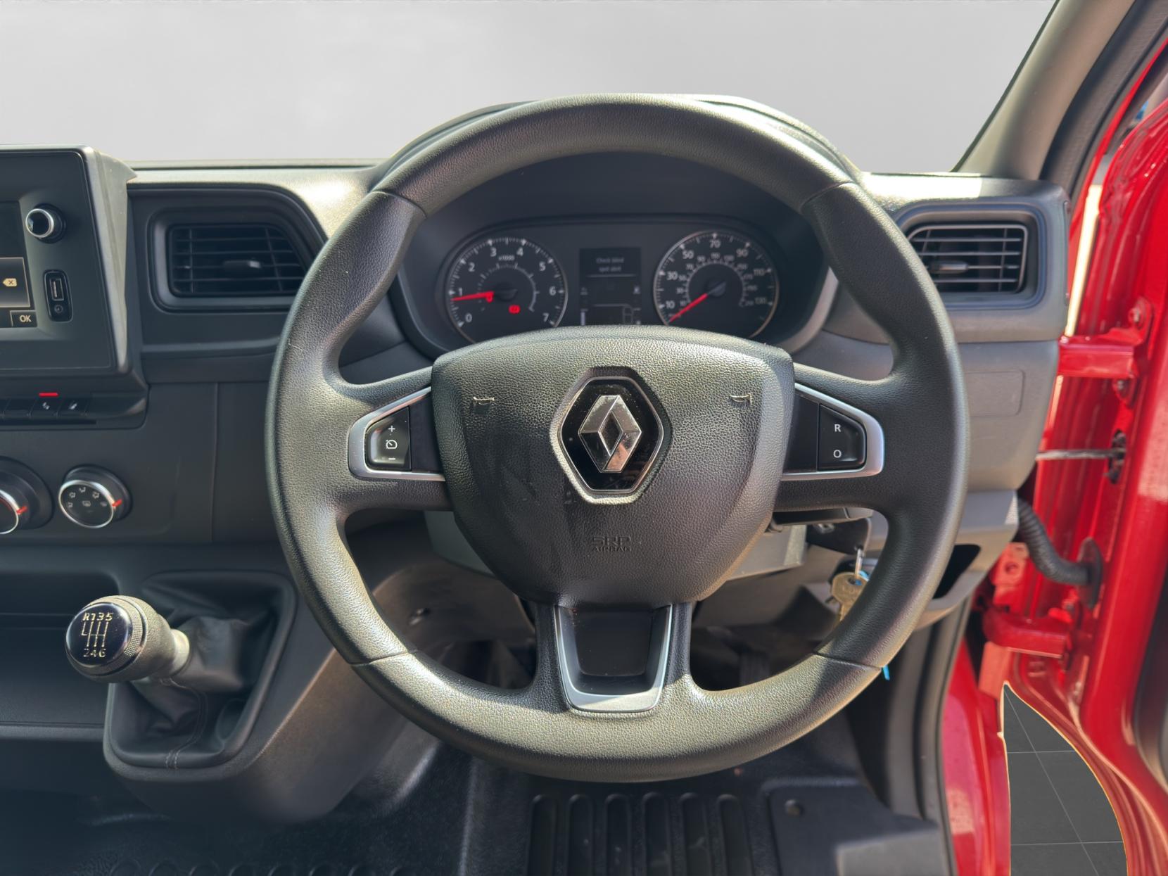 Renault Master 2.3 dCi ENERGY 35 Business Long Overhang Panel Van 4dr Diesel Manual RWD LWB Medium Roof Euro 6 (s/s) (TRW) (145 bhp)