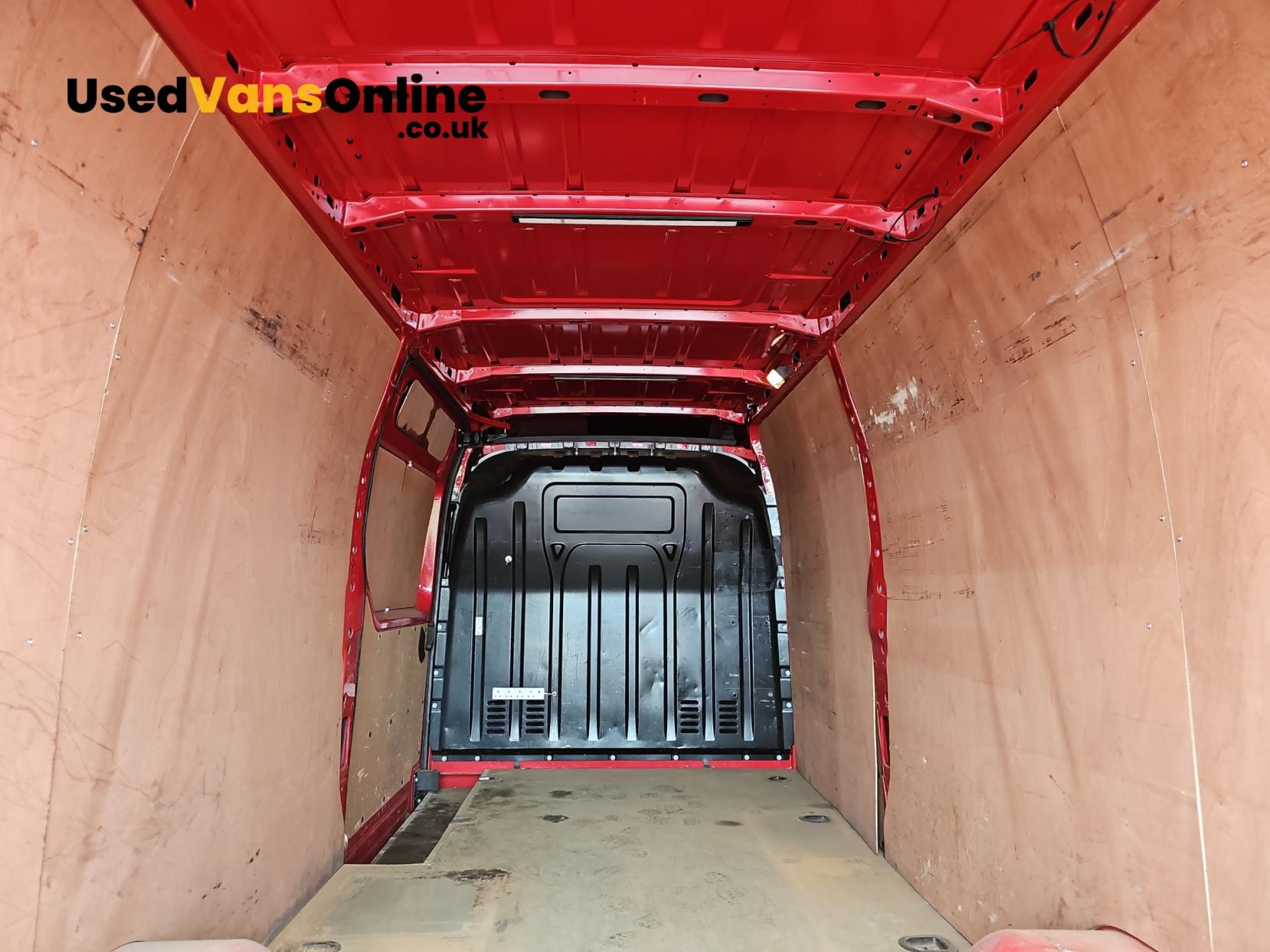 Renault Master 2.3 dCi ENERGY 35 Business Long Overhang Panel Van 4dr Diesel Manual RWD LWB Medium Roof Euro 6 (s/s) (TRW) (145 bhp)